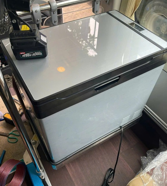 TỦ LẠNH XE KHÁCH 12v 24V 35 lít, 45 lít, 55 lít COUNTY SAMCO thaco TB81 TB87 TB82 TB120 Universe Mobihome