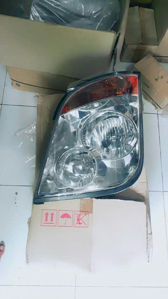 So sánh đèn pha halogen xe khách giữa hàng Hyundai Mobis và hàng Trung Quốc